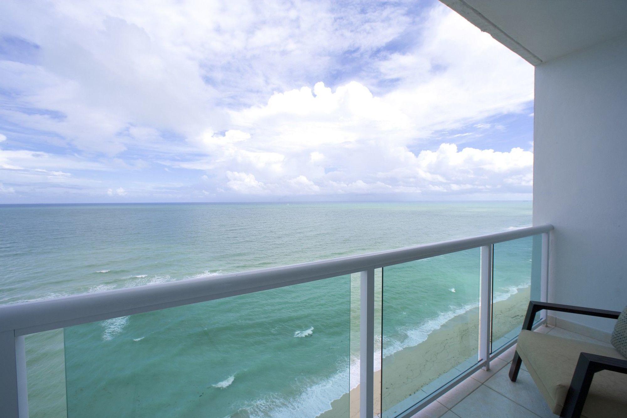 Deauville Beach Resort Miami Beach Eksteriør billede